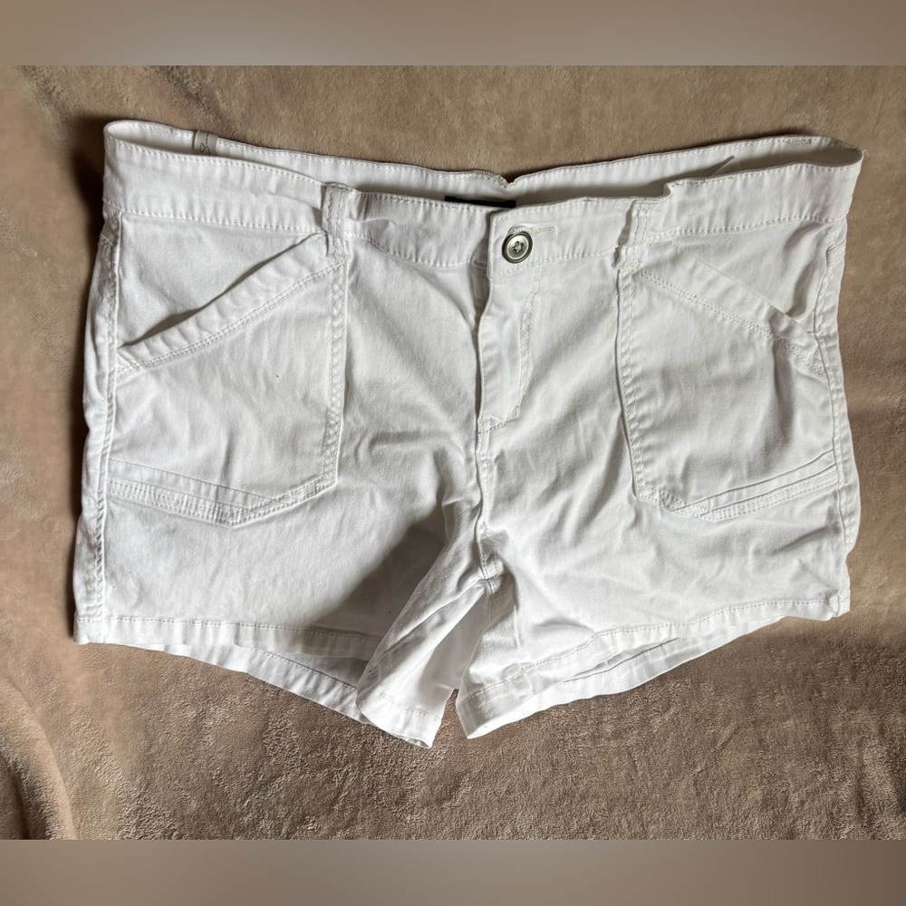 Supplies Women's White Cotton Denim Comfy Shorts 16
